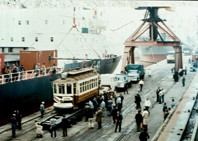 1980 · Llega el primer tranvía